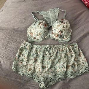 Victoria Secrect Bra/Short Set
